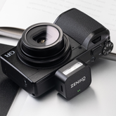 ZENIKO Mini Flash for Ricoh GR III/GR IIIx/GR IV – Compact Hot Shoe Fill Light for Small Cameras