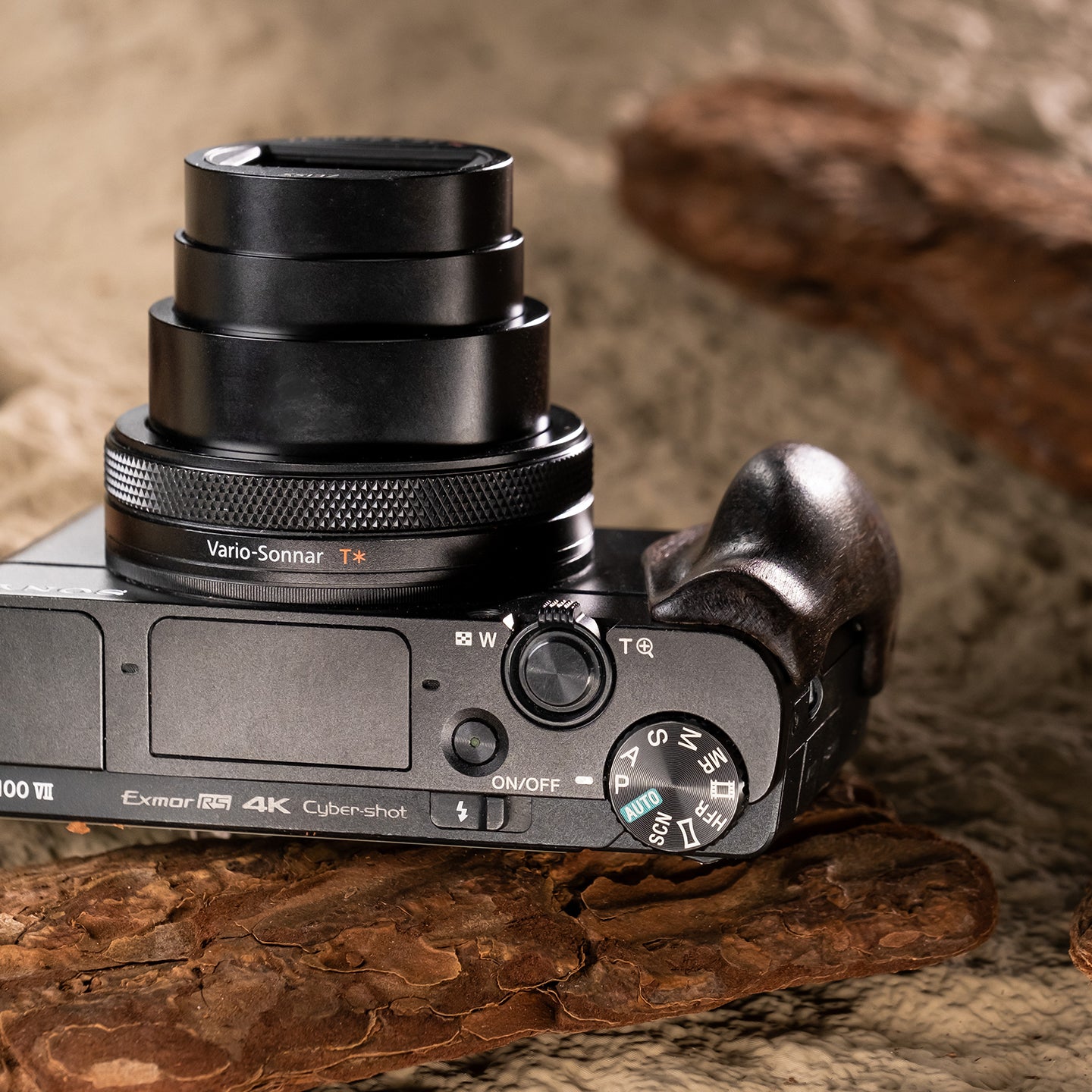 Sony RX100M7 Sandalwood Grip Enhances Camera Grip Solid Wood