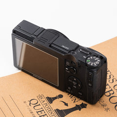 Finger Grip for Ricoh GR III/GR IIIx – CNC Precision Machined, Ultra-Thin, Avoids Button Design